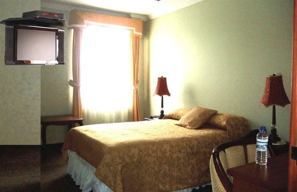 Hotel La Casona กูเอ็งกา ภายนอก รูปภาพ