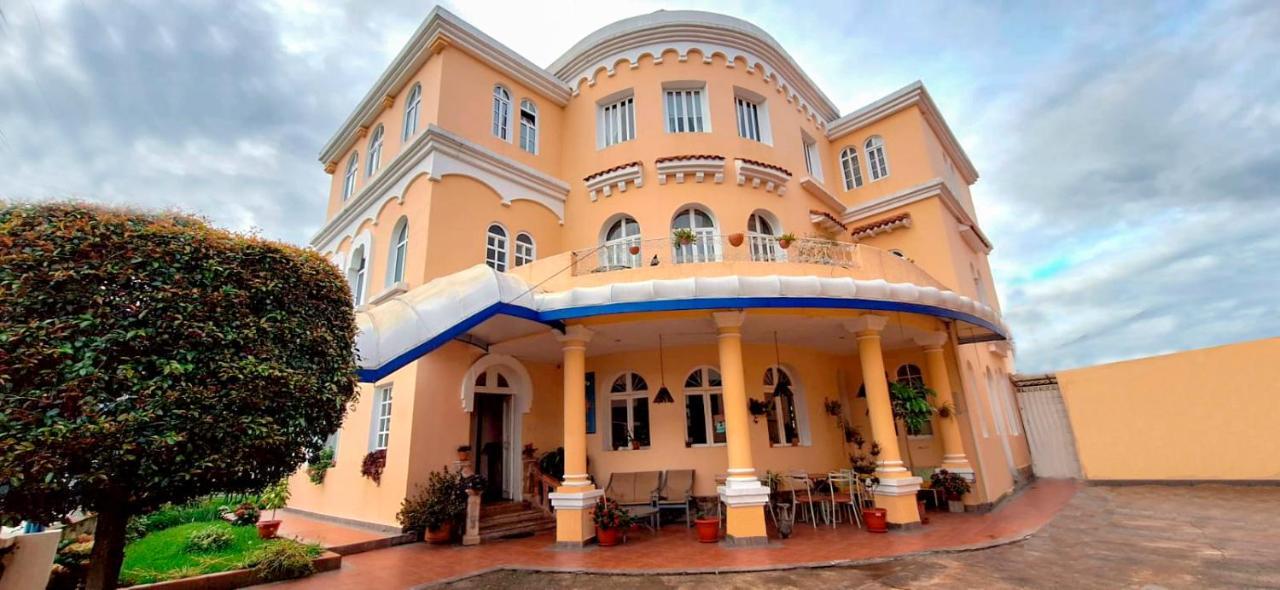 Hotel La Casona กูเอ็งกา ภายนอก รูปภาพ