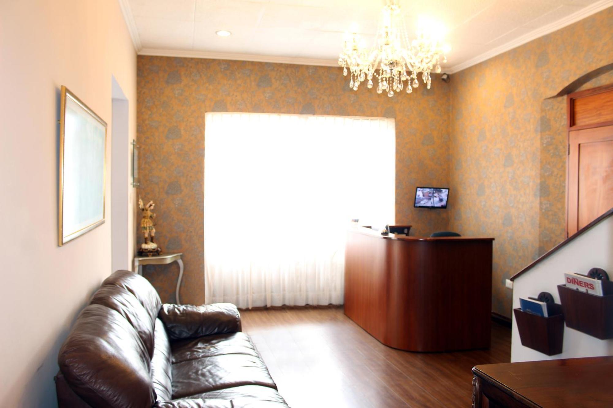 Hotel La Casona กูเอ็งกา ภายนอก รูปภาพ