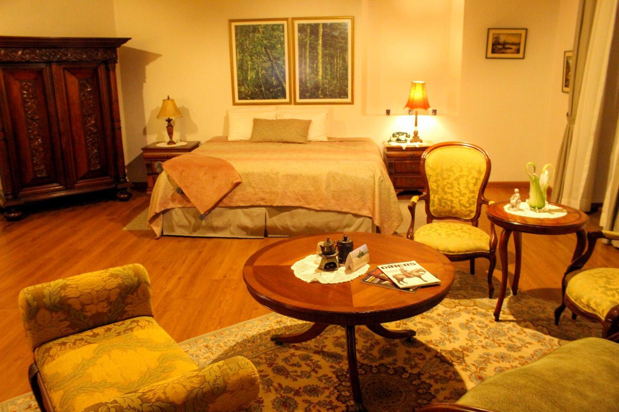 Hotel La Casona กูเอ็งกา ภายนอก รูปภาพ