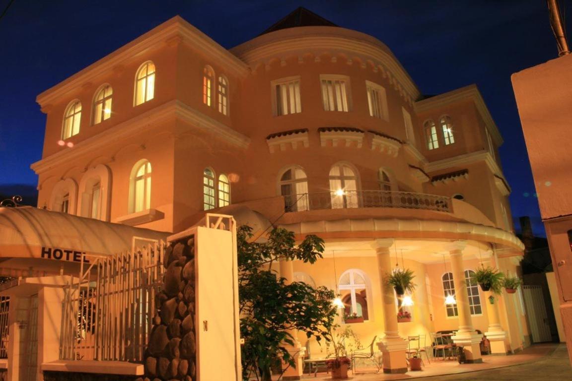 Hotel La Casona กูเอ็งกา ภายนอก รูปภาพ