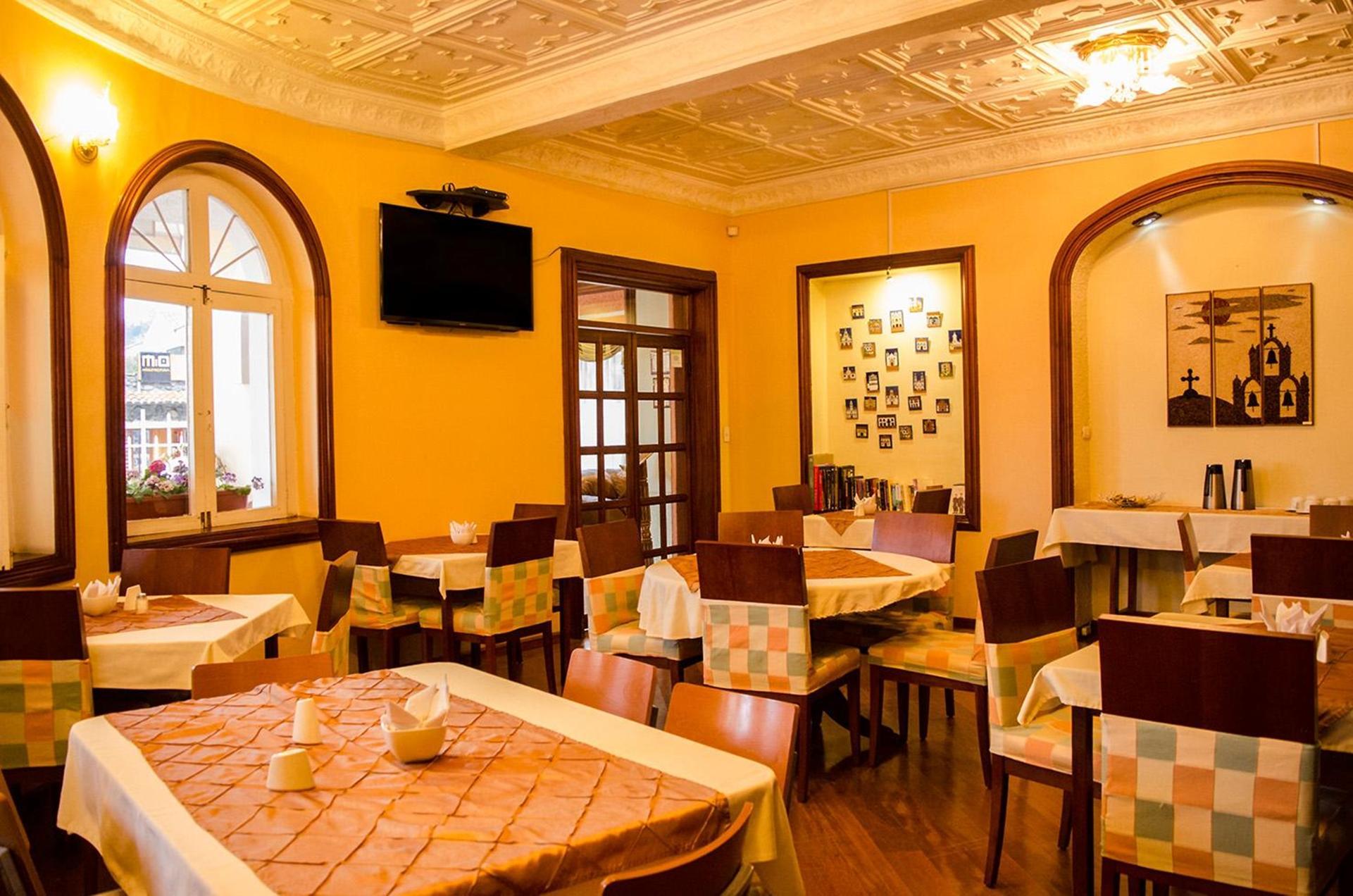 Hotel La Casona กูเอ็งกา ภายนอก รูปภาพ