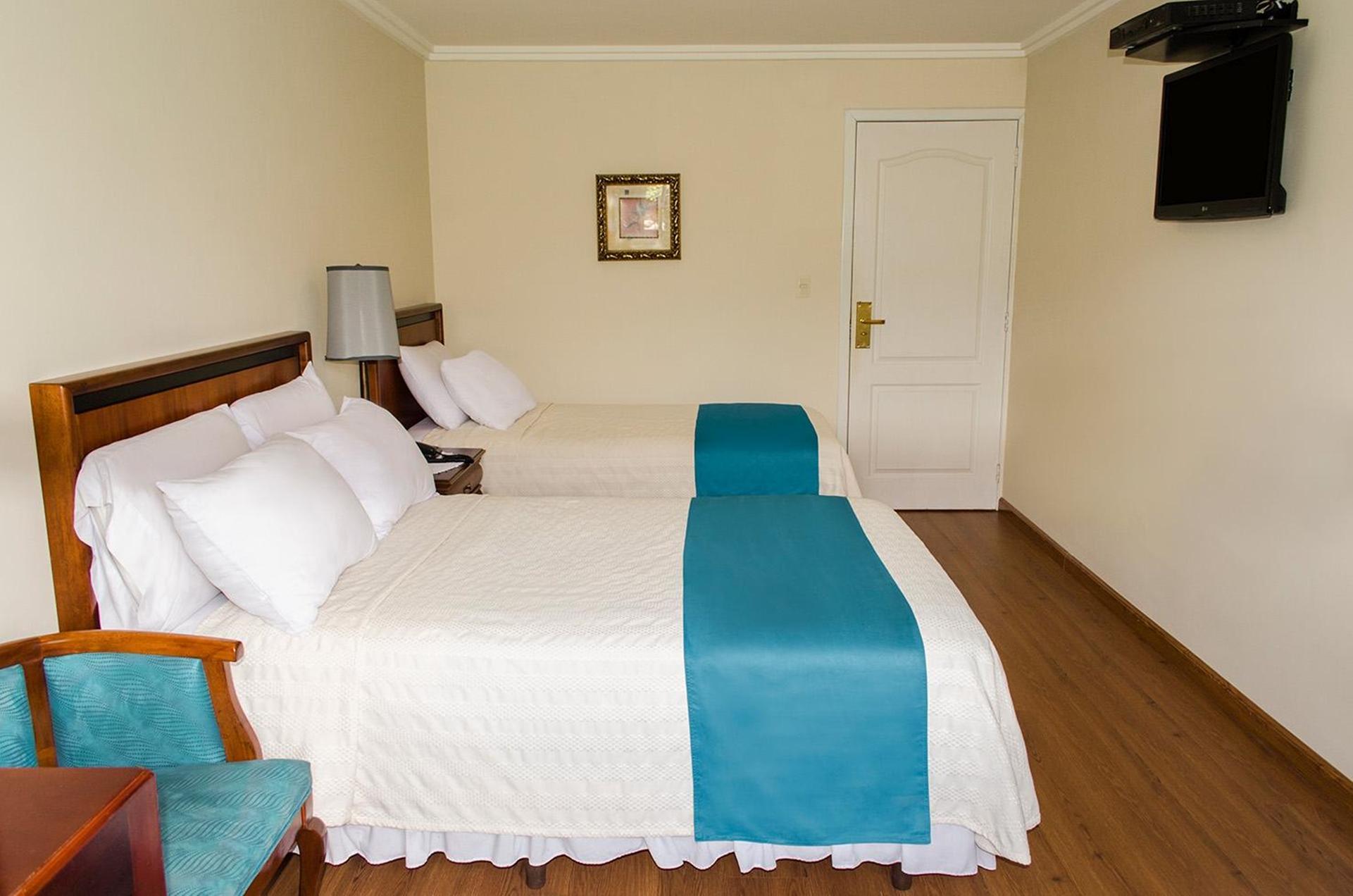 Hotel La Casona กูเอ็งกา ภายนอก รูปภาพ