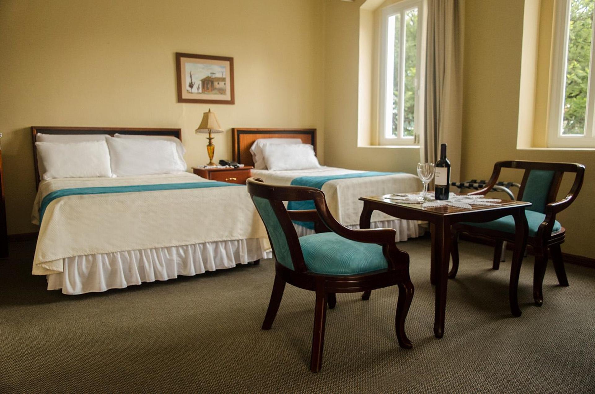 Hotel La Casona กูเอ็งกา ภายนอก รูปภาพ